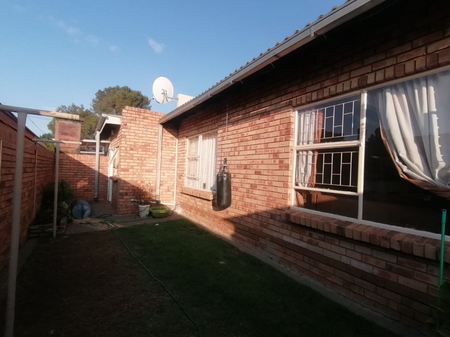 3 Bedroom Property for Sale in Wilgehof Free State